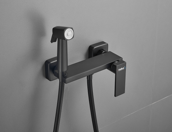 Смеситель с гигиеническим душем Haiba HB 5517-7